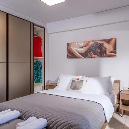 H Experience Seaside Luxury Boutique